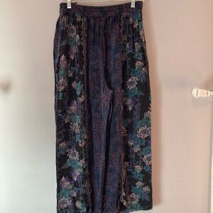 Tienda Ho free size artsy soft pants